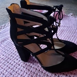 Marc Fisher 8.5 Black Suede Heels